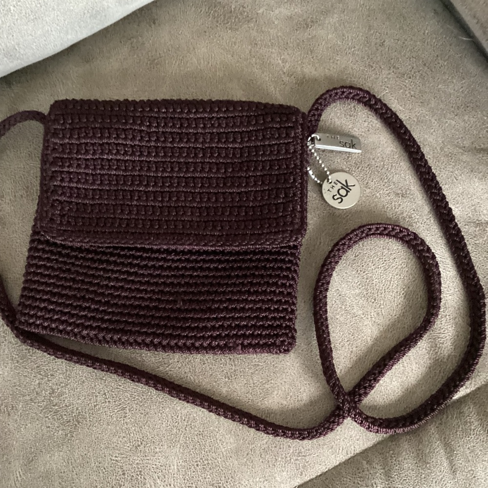 The Sak crochet bag burgundy like  new🍁🍂
